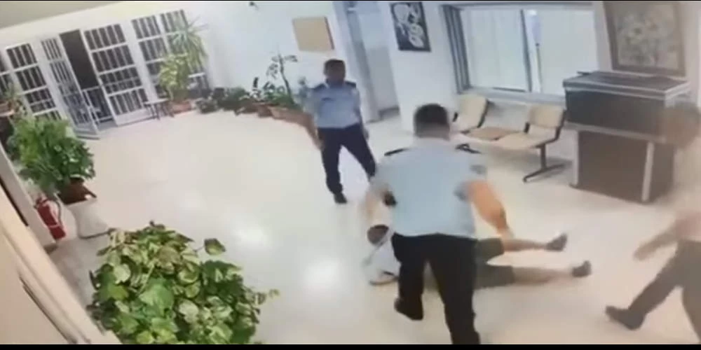 Σοκαριστικό βίντεο με τον ξυλοδαρμό άντρα σε παράνομο αεροδρόμιο στα Κατεχόμενα